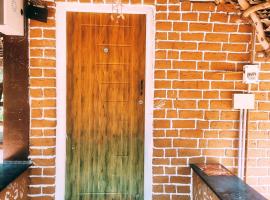 Boomerang community, hostel σε Auroville