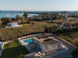 Niriides Luxury Villas, hotel v destinaci Methoni