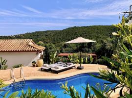 Villa Marlena, Calonge, 1 amazing private studio-appartement with private pool in quiet area, adults only, casa de huéspedes en Calonge