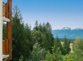 Coast Hillcrest Hotel: Revelstoke şehrinde bir otel