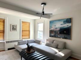 Sweet Escape, 2BR apt in BEACH community, Only 1 hr to NYC!, budjettihotelli kohteessa Norwalk