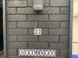 Suaimhneas, Ennis