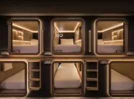 CUBE - Social Boutique Capsule Hotel