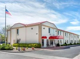 Econo Lodge Airport/Colorado Springs