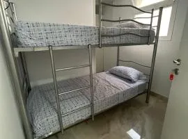 Habitación doble o compartida con baño privado en el centro de Madrid