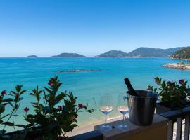 Hotel Florida Lerici, hotel na plaži u gradu Leriči