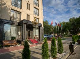 Crown Hotel, hotel di Bishkek