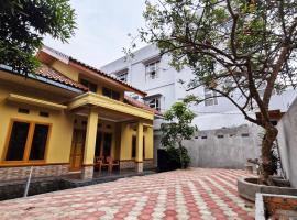 Villa Palembang, hotel pet friendly a Talang Kelapa