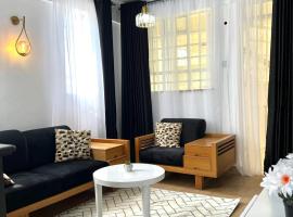 Luxury Loft Milimani - AC, WiFi, secure parking, hotel s parkiralištem u gradu 'Kisumu'