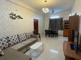 V4 Stay - Luxury 1 BHK AC Suite sleeps 5 guests