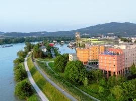 Trans World Hotel Donauwelle, hotel di Linz