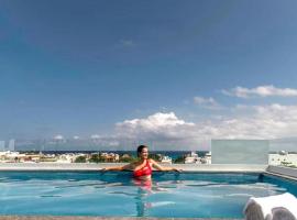 Attraction Hotel Deluxe – hotel w mieście Playa del Carmen