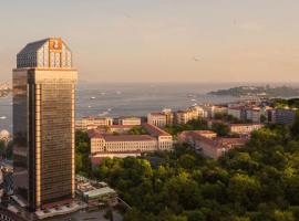 इस्तांबुल में, होटल The Ritz-Carlton, Istanbul at the Bosphorus