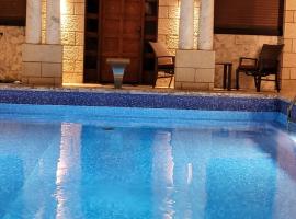 Acre luxury castel, hotel v destinaci Akko