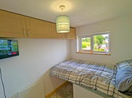 Cosy Single Room, Smart TV, 5 Minute Walk from Train Station, hotel u gradu 'Bolton'