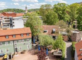 Gasthof-Gästehaus am Storchenturm, хотел в Айзенах