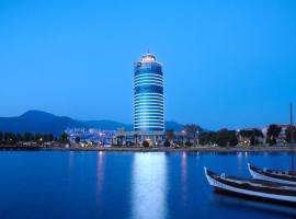 Wyndham Grand Izmir Ozdilek Thermal & Spa, ξενοδοχείο στη Σμύρνη