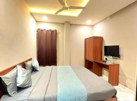 Hotel White Home- Affordable Rooms, hotell sihtkohas Agra