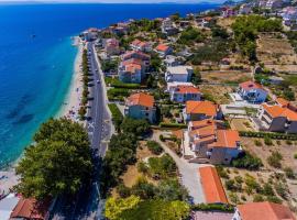 Apartments Jure with Sea View, hotel a Dugi Rat