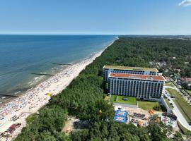 PINEA Resort Pobierowo, hotel in Pobierowo