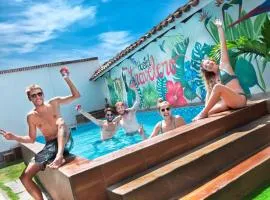 Travelero Hostel & Tours