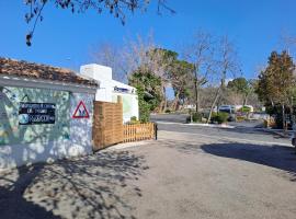 Camping Osuna, hotel v mestu Madrid