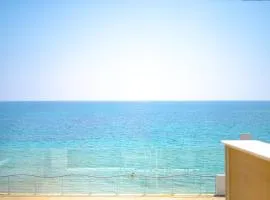 Luxury appartments in the villa Sun located in Avola on front of the sea at 200 meters about from the beach with terrace of 35 square meters with wonderful seaview