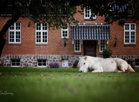 Søstgård B&B, hotel u gradu 'Rødekro'