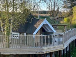 2 - Unmissable Views - Outdoor Bath - Custom Design, cottage di Pont Sticill