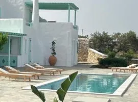 Aegean Queen Villas