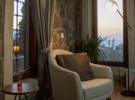 Stone Studio with Beautiful View in heart of İzmir