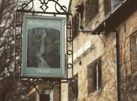 Mallyan Spout Hotel