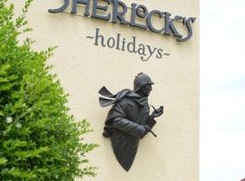 Sherlock's Holidays boutique rooms, khách sạn ở Portorož