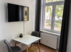 Zentrales Apartment mit Parkplatz: Hockenheim şehrinde bir otel