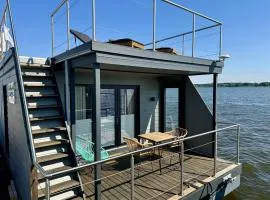 Hausboot bikini mit Dachterrasse in Schleswig am Ostseefjord Schlei