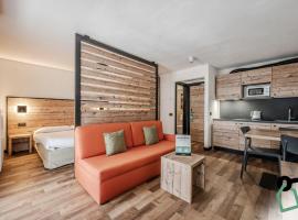 HOTIDAY Apartment Collection - La Thuile, hotel a La Thuile