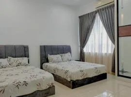 NEW Stylish 16Pax 4BR House Semabok 5mins to Town