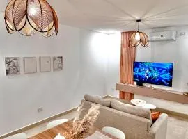 Departamento boutique centrico, nuevo y moderno con 3 habitaciones y 2 baños en calle caseros