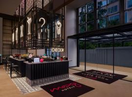 Moxy Mumbai Andheri West, 5-звездочный отель в Мумбаи