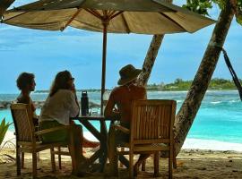 Azaya Beach Maldives Thulusdhoo, hotel v destinácii Thulusdhoo