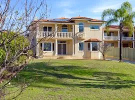 Beautiful House with a view!