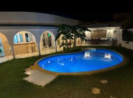 Charmante villa au deux oueds hammamet، كوخ في نابل