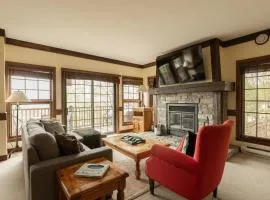 Tremblant Ski In&Out - Lake view - Wood Fireplace