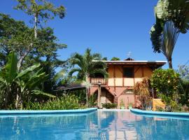 Chalet Tropical, hotell i Bocas del Toro