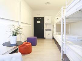 Hostels Meetingpoint, hotel v mestu Madrid