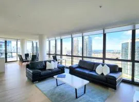 Melbourne Lifestyle Apartments – Best Views on Collins