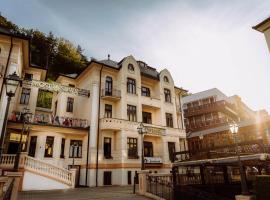 Hotel Most Slávy, hotel em Trenčianske Teplice