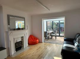 House for Rent in London, casă de vacanță din Mill Hill