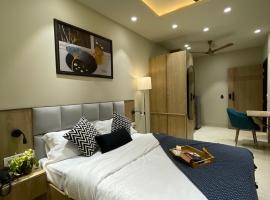 Stayo Rooms Premium Studio garden view، فندق في جورجاون