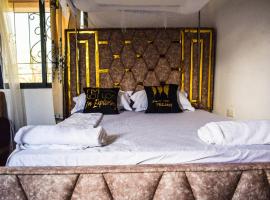 Bella Accomodations, Mombasa, хотел в Бамбури